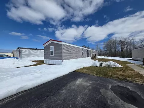 55 Chelsey Ln, Cheboygan, MI 49721