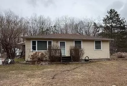 7813 Rookway Rd, Bridgeport, MI 48722