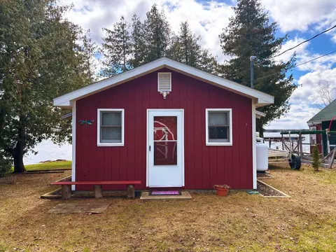 6550 Grand Pointe Rd, Presque Isle, MI 49777