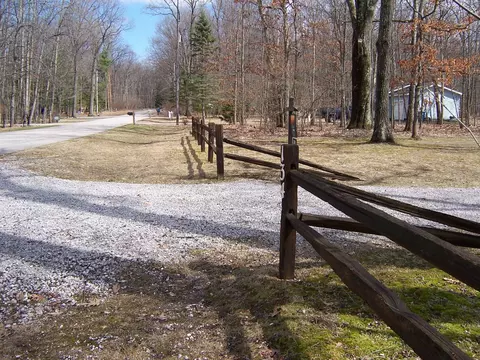 Exterior - 134 Bourbon St, Roscommon, MI 48653 photo 6 of 8