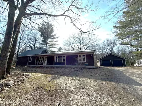 Exterior - 51 N Scherry St, Au Gres, MI 48703 photo 3 of 5