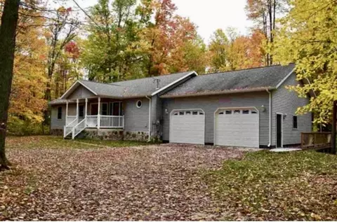 11805 S Flooter Rd, Roscommon, MI 48653