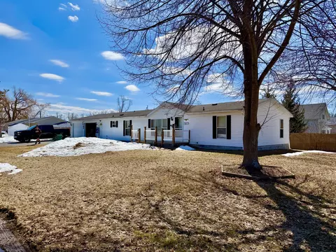 305 Cedar St, Cheboygan, MI 49721