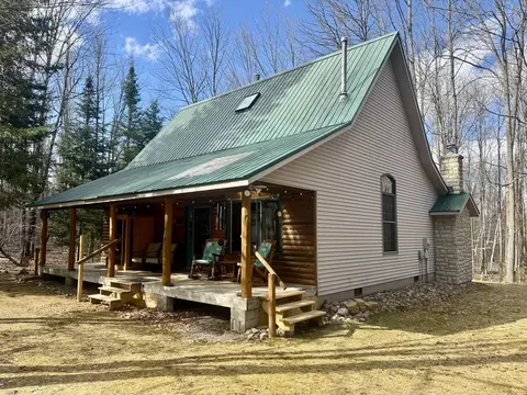 1911 Woodland Trl, Barton City, MI 48705