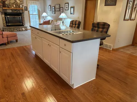 Kitchen - 14911 Kings Ln, Ocqueoc, MI 49759 photo 5 of 12