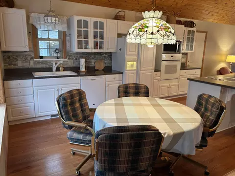 Kitchen - 14911 Kings Ln, Ocqueoc, MI 49759 photo 9 of 12