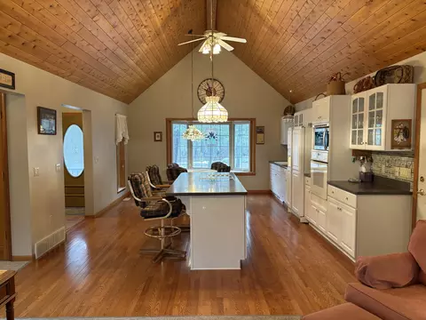 Kitchen - 14911 Kings Ln, Ocqueoc, MI 49759 photo 2 of 12
