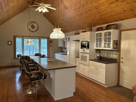 Kitchen - 14911 Kings Ln, Ocqueoc, MI 49759 photo 3 of 12