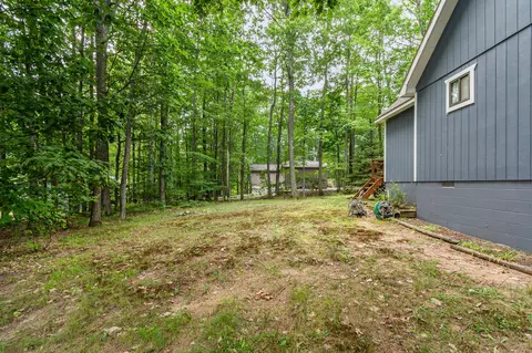 Exterior - 410 Peach Rd, Roscommon, MI 48653 photo 4 of 4