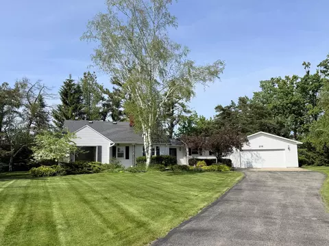 218 U Ct, Gaylord, MI 49735