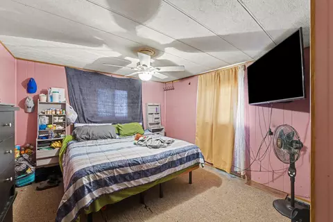 Bedroom - 7207 Airport Rd, Vanderbilt, MI 49795 photo 2 of 3