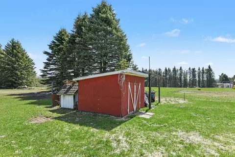 Exterior - 7207 Airport Rd, Vanderbilt, MI 49795 photo 6 of 8
