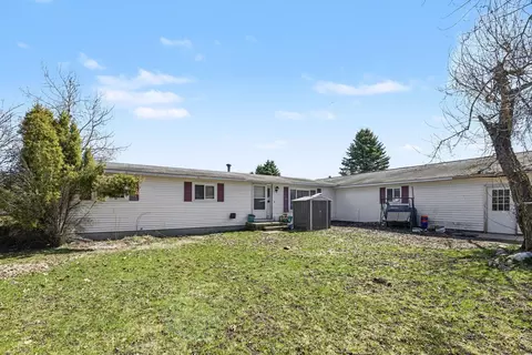 Exterior - 7207 Airport Rd, Vanderbilt, MI 49795 photo 2 of 8