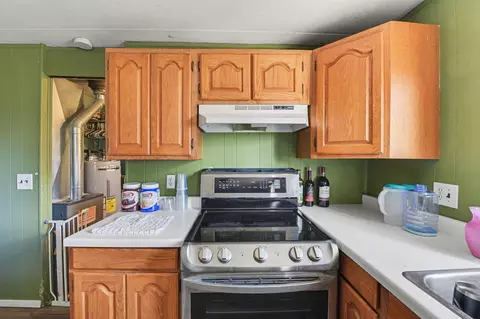 Kitchen - 7207 Airport Rd, Vanderbilt, MI 49795 photo 2 of 3