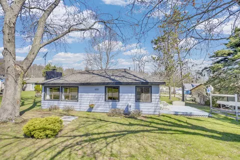 112 Grandview Ave, Roscommon, MI 48653