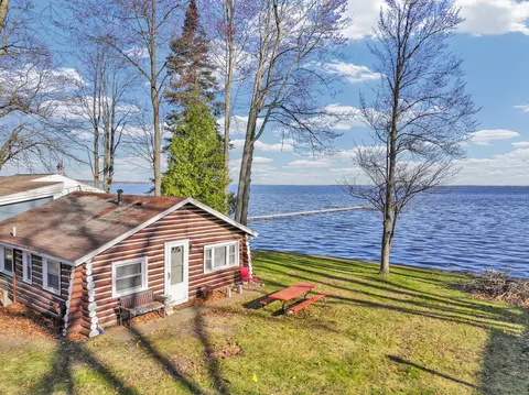4048 W Houghton Lake Dr UNIT 1, Houghton Lake, MI 48629