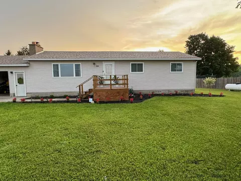 360 Estelle Rd, Gaylord, MI 49735