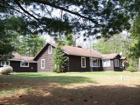 3680 E M-72 Hwy, Grayling, MI 49738