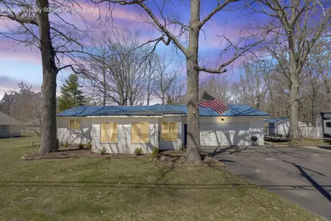 1005 Main St, Prudenville, MI 48651