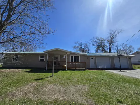 413 Deyarmond St, Mio, MI 48647