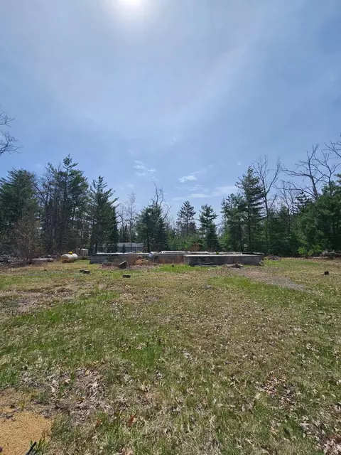 111 Gazelle Dr, Prudenville, MI 48651