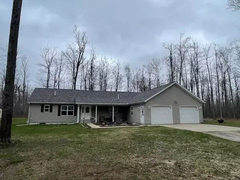 11311 Woodside Dr, Elmira, MI 49730