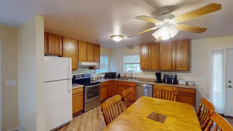 301 S 6th St, Roscommon, MI 48653 photo 4