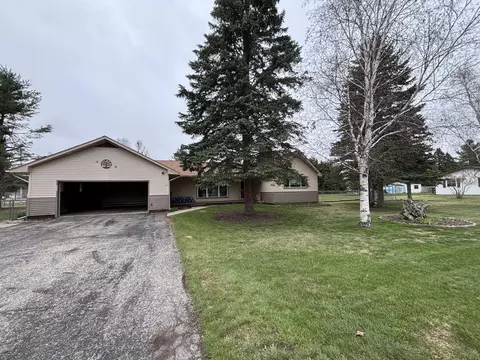 310 N Arthur St, Grayling, MI 49738