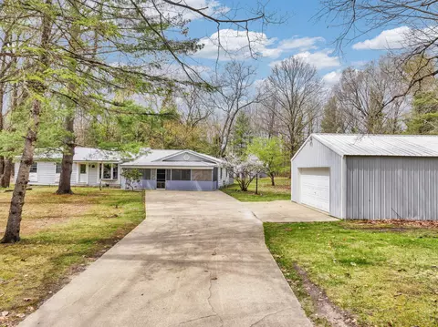 2430 Indian Trl, Evart, MI 49631