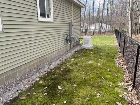 Exterior - 139 Heritage Way, Roscommon, MI 48653 photo 5 of 6