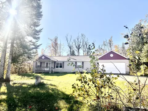 22098 Us-23 N Hwy, Millersburg, MI 49759