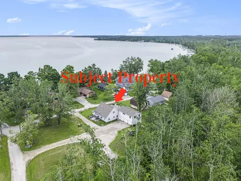 50 W Parkway Dr, Cheboygan, MI 49721