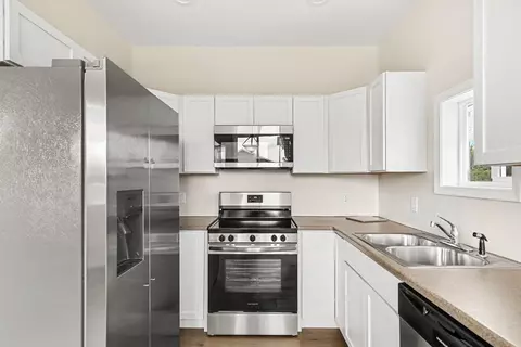 Kitchen - 8509 Grant Rd, Mancelona, MI 49659 photo 2 of 3