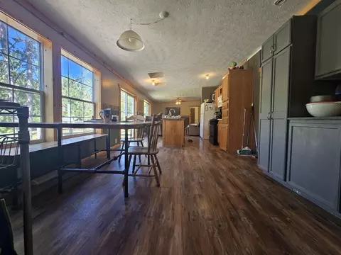 Entry Way - 1540 Winding Trl, Fairview, MI 48621 photo 1 of 5