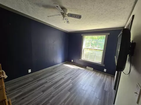 Bedroom - 1540 Winding Trl, Fairview, MI 48621 photo 4 of 7