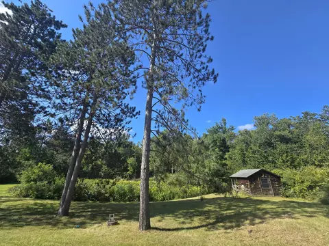 Exterior - 1540 Winding Trl, Fairview, MI 48621 photo 30 of 49