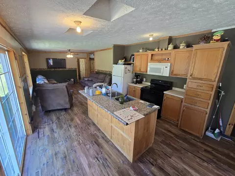Kitchen - 1540 Winding Trl, Fairview, MI 48621 photo 2 of 3