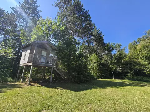 Exterior - 1540 Winding Trl, Fairview, MI 48621 photo 14 of 49