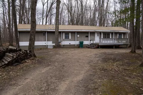 11207 Nottingham Dr, Frederic, MI 49733