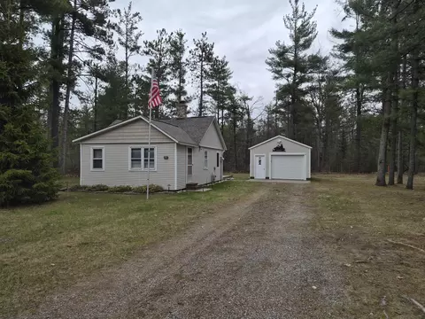 2835 Big Antler Rd, Lewiston, MI 49756