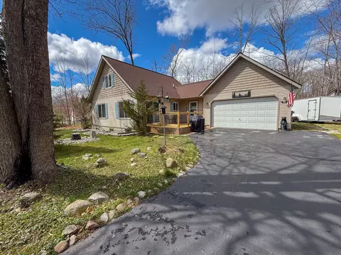 220 Robin Hood, Roscommon, MI 48653