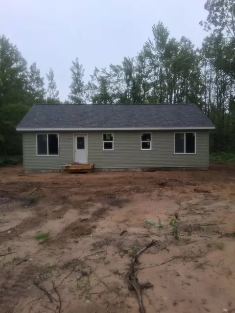 6769 Manistee Heights Dr, Elmira, MI 49730