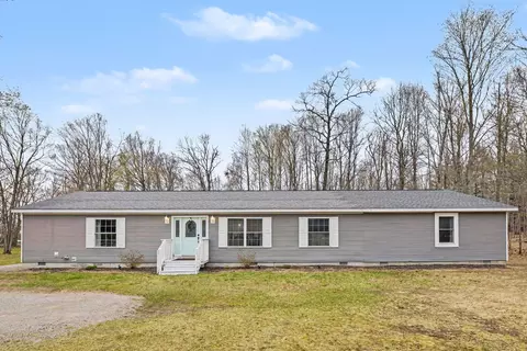2156 E Mullett Lake Rd, Indian River, MI 49749