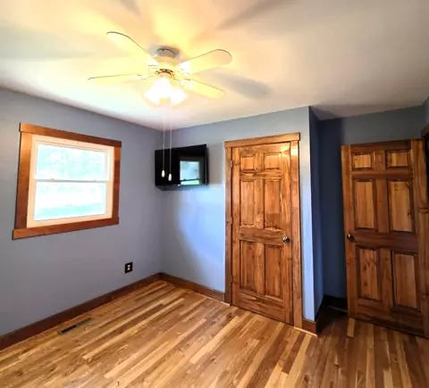 Bedroom - 1205 Elden Dr, Alpena, MI 49707 photo 4 of 5