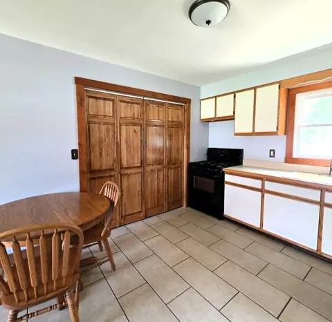 Kitchen - 1205 Elden Dr, Alpena, MI 49707 photo 2 of 2
