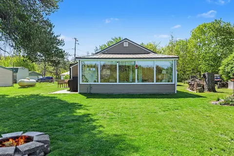 9326 Elizabeth Rd, Houghton Lake, MI 48629