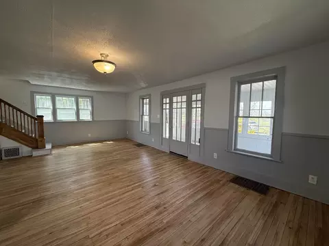 Living - 1470 E Spruce Rd, Spruce, MI 48762 photo 2 of 6