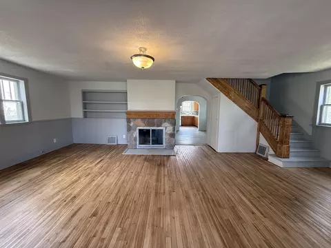 Living - 1470 E Spruce Rd, Spruce, MI 48762 photo 1 of 6