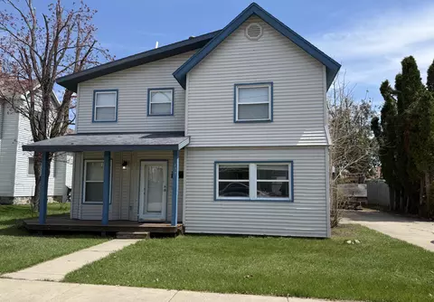 409 S Court Ave, Gaylord, MI 49735