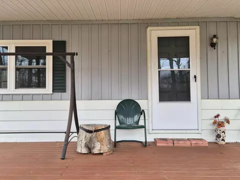 Exterior - 11611 Sherwood Dr, Frederic, MI 49733 photo 4 of 10